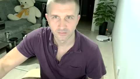 Snapshot of maribor5879 chatting on 03.12.25 maribor5879 online show from 03.12.25