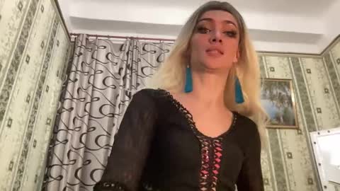 Mari online show from 03.10.25