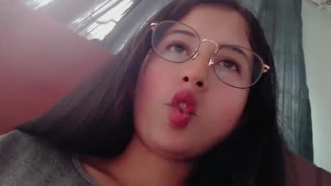 700 pm Washington time online show from 12.10.24