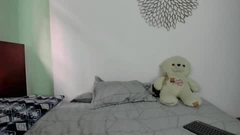 700 pm Washington time online show from 01.13.25