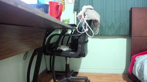 700 pm Washington time online show from 01.23.25