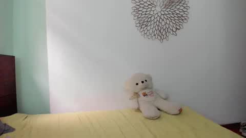 700 pm Washington time online show from 02.14.25