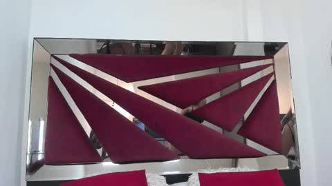 Snapshot of marieetaylor chatting on 11.30.25 Mariee online show from 11.30.25