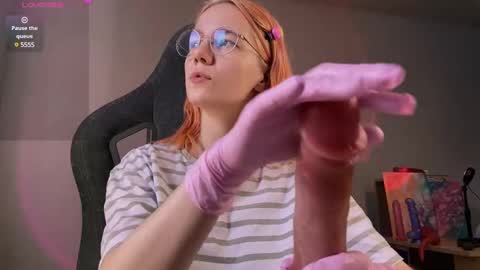 Snapshot of mariel_a_gold chatting on 02.14.25 Mariel Gold online show from 02.14.25