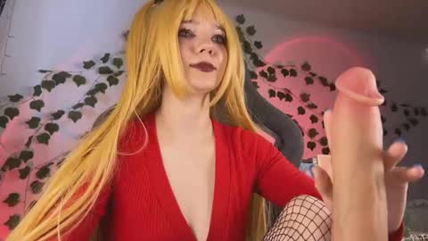 Snapshot of mariel_a_gold chatting on 11.28.25 Mariel Gold online show from 11.28.25