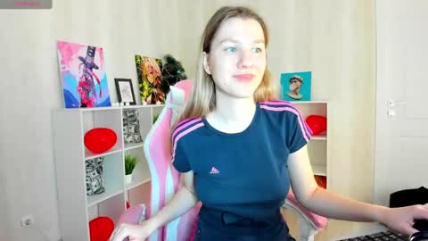 Snapshot of mariel_brown chatting on 02.27.25 mariel_brown online show from 02.27.25