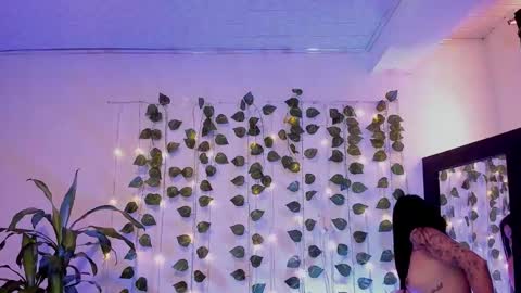 Snapshot of mariianadiaz1_ chatting on 02.06.25 Maryyy online show from 02.06.25