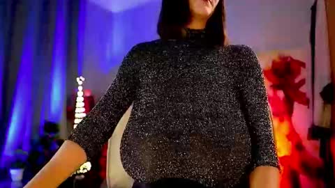 Nikita - Scroll down and read my bio please. New Pictures in Bio online show from 11.19.25