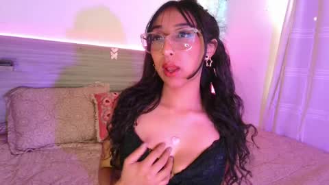 Luna Dulk online show from 04.04.26