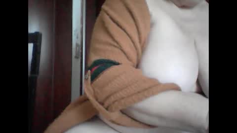 Snapshot of marilu64 chatting on 12.27.24 marilu64 online show from 12.27.24