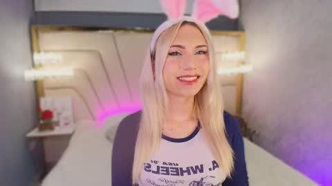 Mariluu  online show from 05.25.26