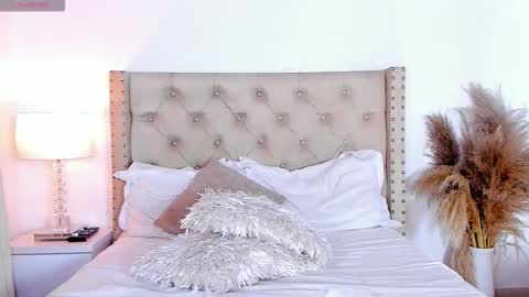 Snapshot of marilynrossy chatting on 10.08.25 marilynrossy online show from 10.08.25