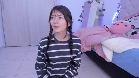 Snapshot of marin_kitoko chatting on 12.06.24 Marin kitoko online show from 12.06.24