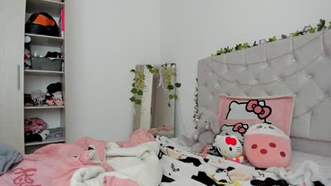 Snapshot of marin_kitoko chatting on 01.21.25 Marin kitoko online show from 01.21.25