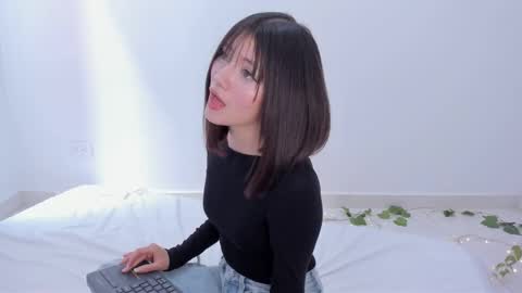 Snapshot of marin_kitoko chatting on 02.01.25 Marin kitoko online show from 02.01.25