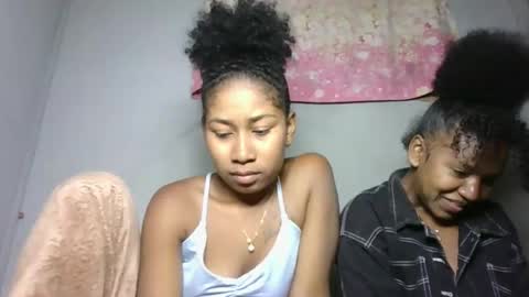 Snapshot of marina0506 chatting on 12.17.25 marina0506 online show from 12.17.25