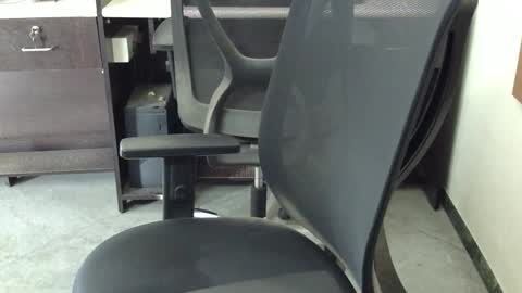 Snapshot of marinavine chatting on 12.25.24 The SHY UncutBoy online show from 12.25.24