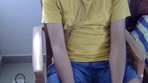 Snapshot of marinavine chatting on 09.28.25 The SHY UncutBoy online show from 09.28.25