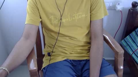 Snapshot of marinavine chatting on 01.17.26 The SHY UncutBoy online show from 01.17.26