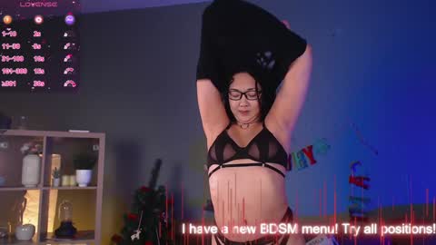 Snapshot of marine_vact chatting on 01.08.25 Marine  online show from 01.08.25