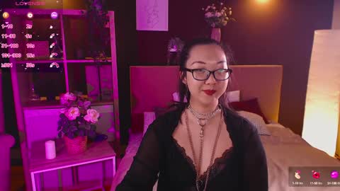 Snapshot of marine_vact chatting on 02.08.25 Marine  online show from 02.08.25