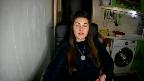 MarinettaQhot online show from 12.29.24