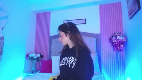 marinette online show from 04.16.26