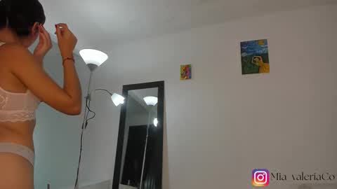 Snapshot of marioandmia chatting on 12.21.25 marioandmia online show from 12.21.25