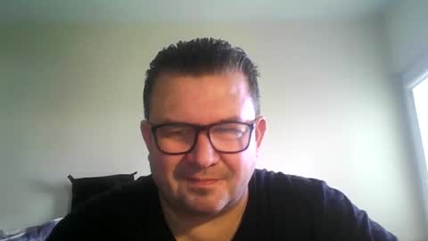 Snapshot of mariopolandsex chatting on 10.25.25 Sexi Mario online show from 10.25.25