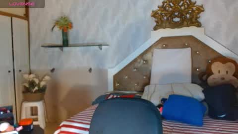 Snapshot of mariposahorny chatting on 09.19.25 Nathaly online show from 09.19.25