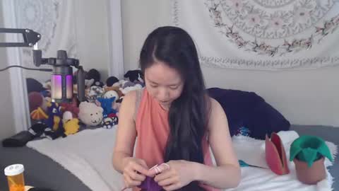 Snapshot of marissapeach chatting on 06.30.26 MarissaPeach online show from 06.30.26