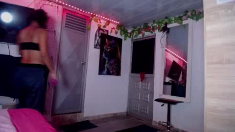 Snapshot of maritza_ferrerr chatting on 11.19.25 Maritza Ferrer -Samara Beltran online show from 11.19.25