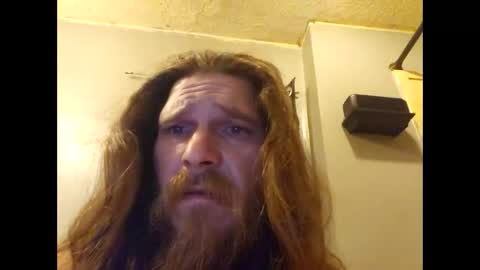 Snapshot of marius02385 chatting on 01.28.25 marius02385 online show from 01.28.25