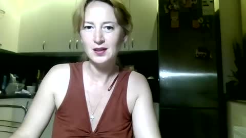 Snapshot of marizafouset chatting on 06.22.26 MarizaFouset online show from 06.22.26