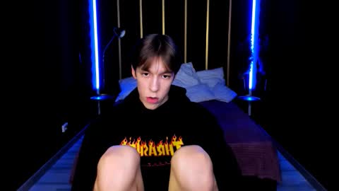 Snapshot of mark_branston chatting on 10.07.25 Mark online show from 10.07.25