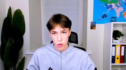 Snapshot of mark_branston chatting on 10.25.25 Mark online show from 10.25.25