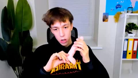 Snapshot of mark_branston chatting on 12.15.25 Mark online show from 12.15.25