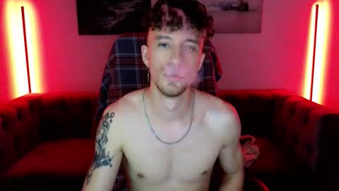 Snapshot of mark_caron chatting on 11.10.25 mark_caron online show from 11.10.25