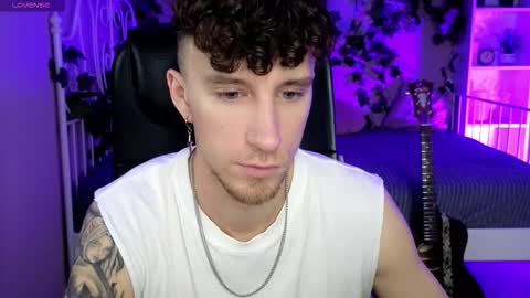 Snapshot of mark_caron chatting on 11.13.25 mark_caron online show from 11.13.25