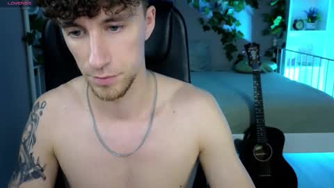 Snapshot of mark_caron chatting on 11.21.25 mark_caron online show from 11.21.25