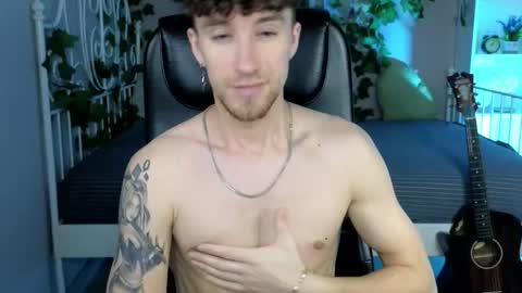 Snapshot of mark_caron chatting on 11.26.25 mark_caron online show from 11.26.25