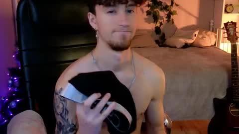 Snapshot of mark_caron chatting on 12.18.25 mark_caron online show from 12.18.25