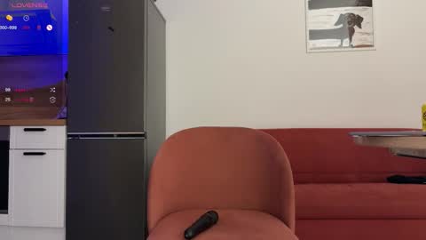 Snapshot of mark_lovrov chatting on 10.03.25 Mark 3 online show from 10.03.25