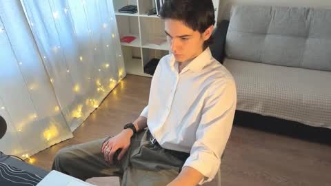 Mark online show from 11.19.25