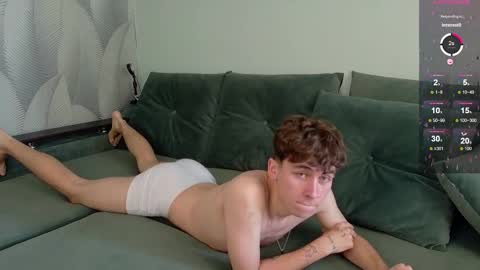 Snapshot of mark_safr chatting on 09.20.25 Mark online show from 09.20.25