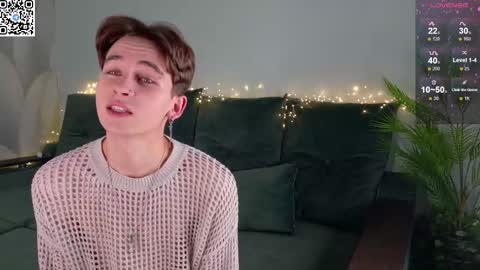 Snapshot of mark_safr chatting on 10.01.25 Mark online show from 10.01.25