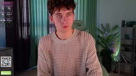 Snapshot of mark_safr chatting on 10.21.25 Mark online show from 10.21.25