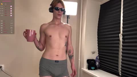 Snapshot of markcarthy chatting on 11.15.25 Mark online show from 11.15.25