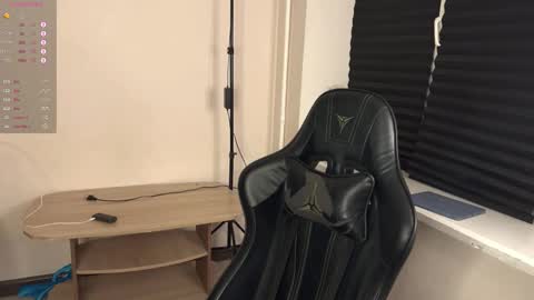 Snapshot of markcarthy chatting on 11.24.25 Mark online show from 11.24.25