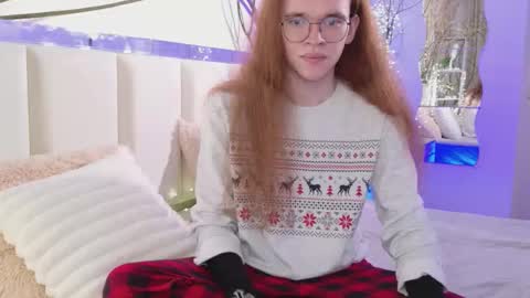 Snapshot of markglover chatting on 12.05.25 Mark online show from 12.05.25